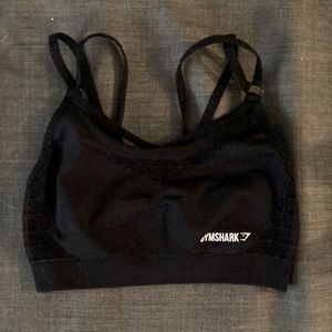 Black Gymshark Energy+ seamless sports bra